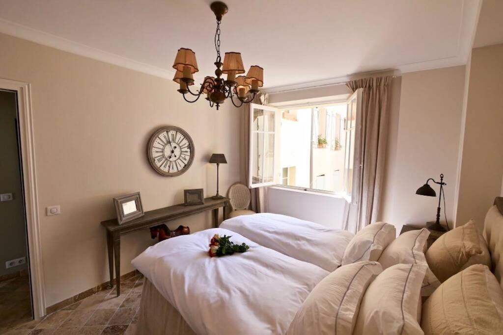 Bord De Mer - Ac, Wifi, Chic, Sea View, Beach 2 Minutes Walk อองทีบส์ ภายนอก รูปภาพ